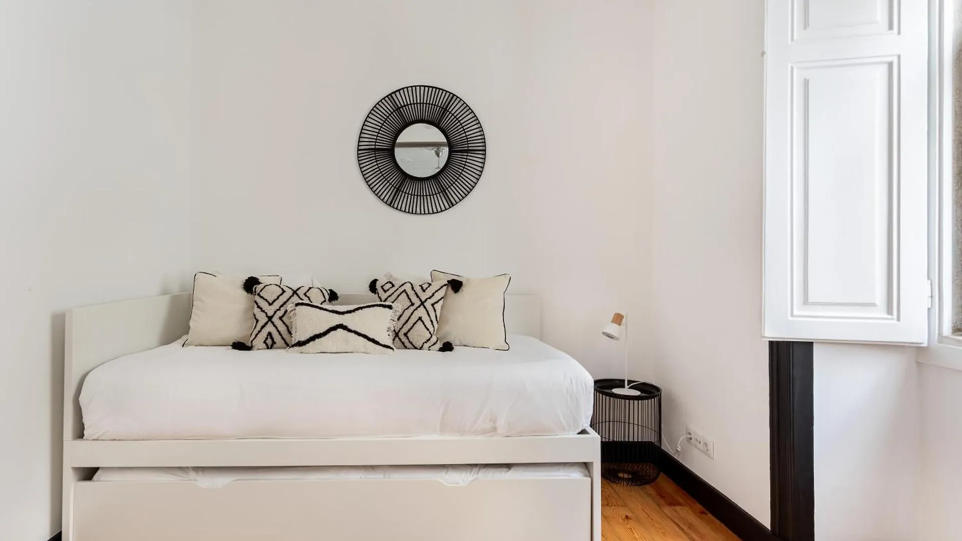 Appartamento Pateo Renato Baptista 2-Br In Arroios Lisbona